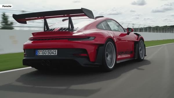Porsche 911 GT3 RS (992), still from the video